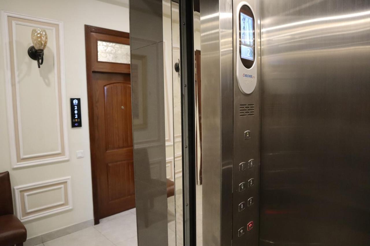 Hayyat Luxury Hotel Suites Lahor Kültér fotó