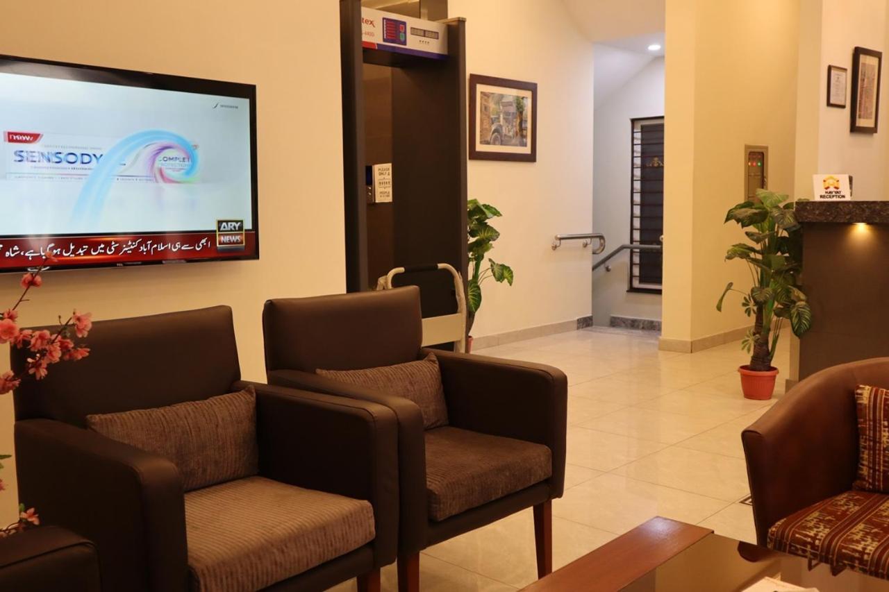 Hayyat Luxury Hotel Suites Lahor Kültér fotó