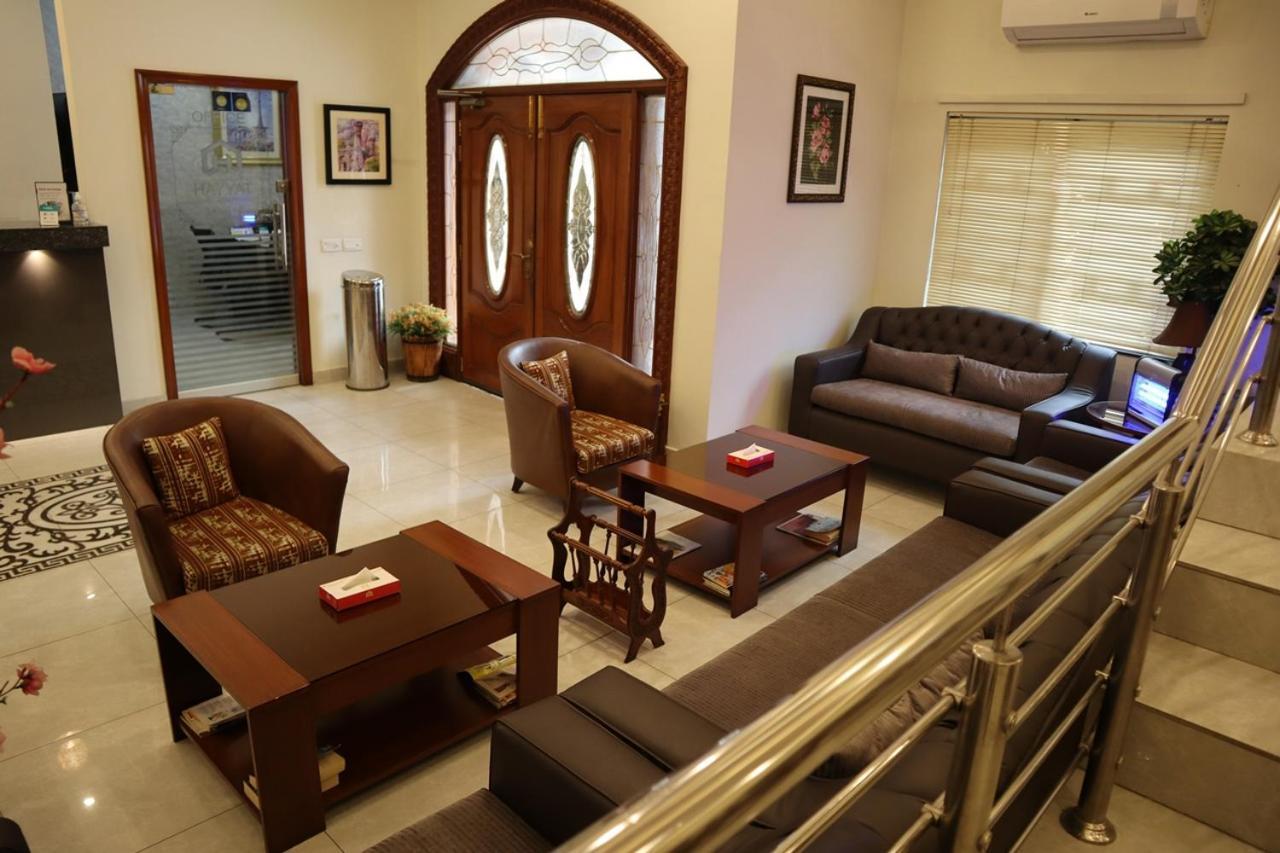 Hayyat Luxury Hotel Suites Lahor Kültér fotó