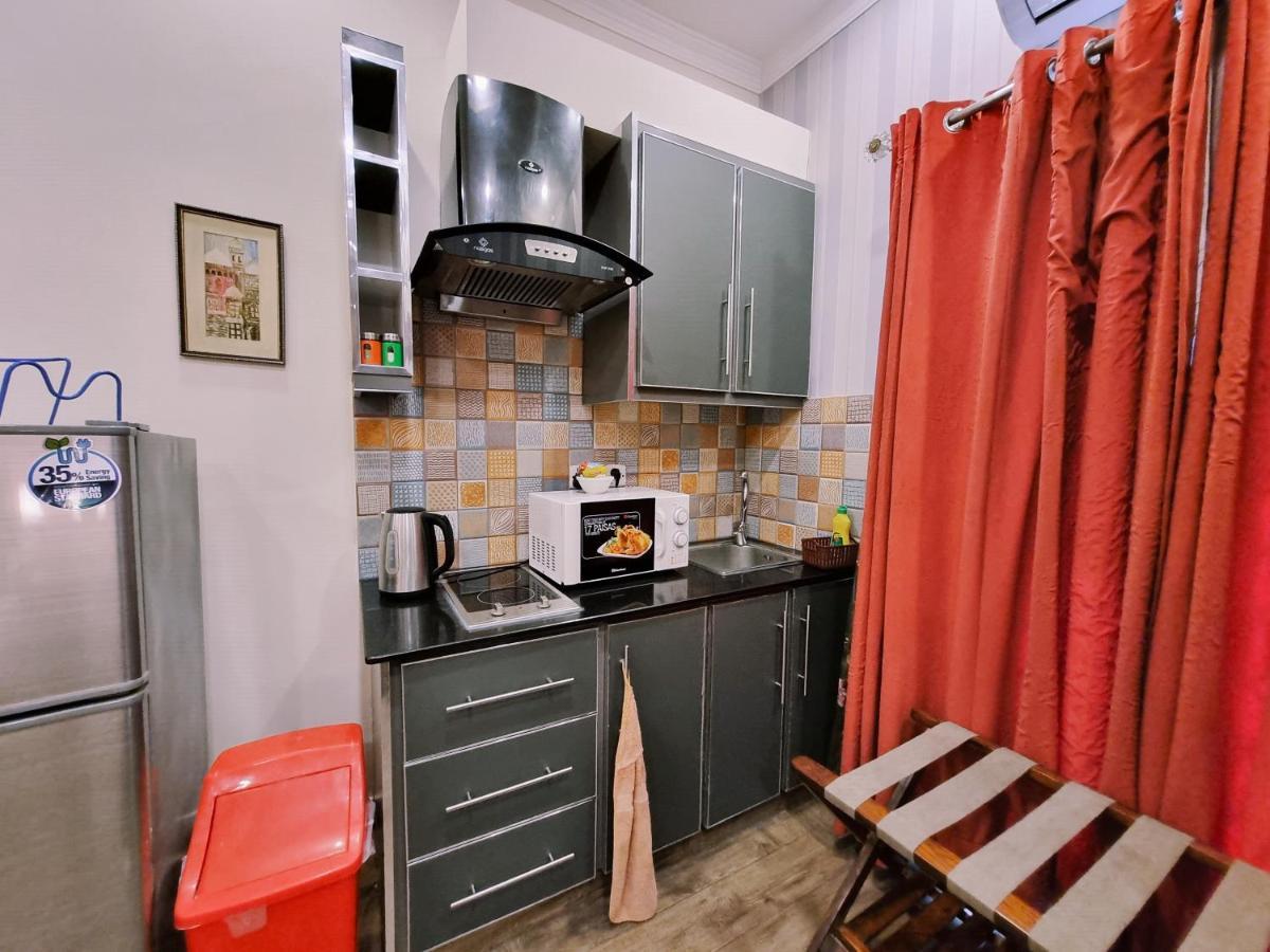 Hayyat Luxury Hotel Suites Lahor Kültér fotó