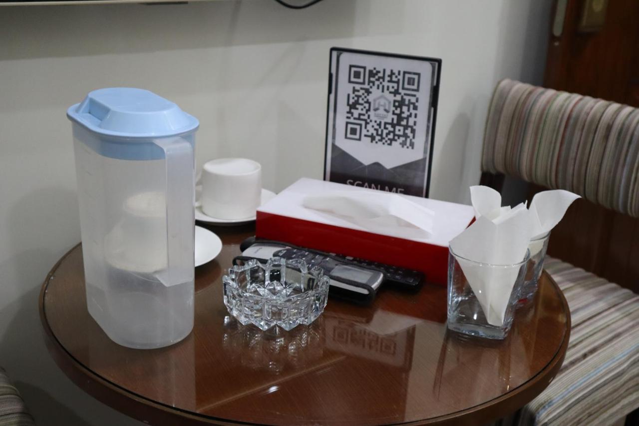 Hayyat Luxury Hotel Suites Lahor Kültér fotó